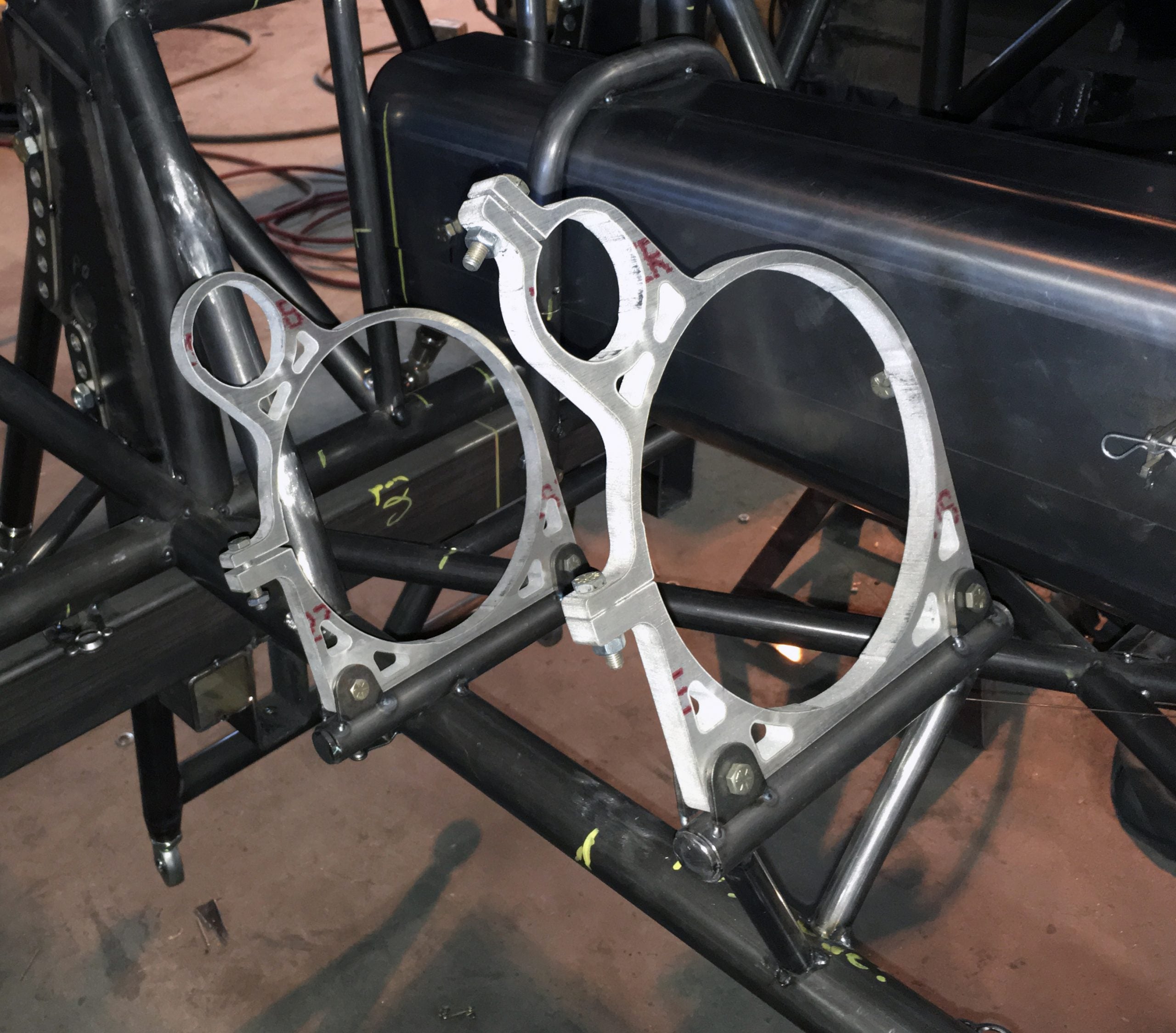 Bottle Bracket Dual Kit - 6-7/8" And 2" Bottles